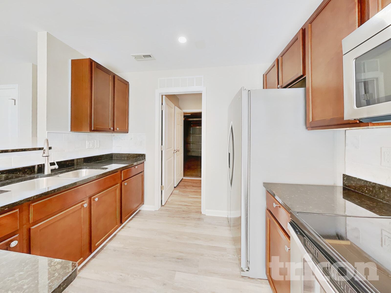 Building Photo - 3620 Ernie Dr