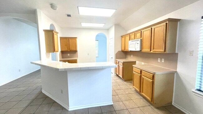 Building Photo - 12914 Pinehall Ln