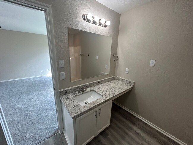 Building Photo - **MOVE IN SPECIAL** COMING SOON* Desirable Location In Cibolo! Spacious Home with Loft & Fenced B...