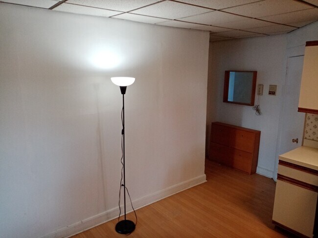 Building Photo - 288 Montgomery St