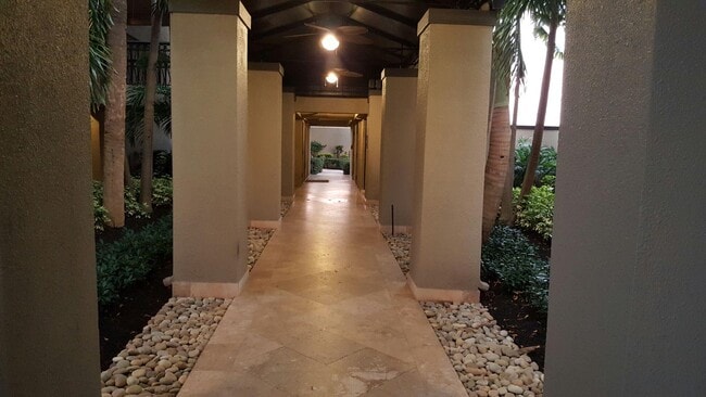 Building Photo - 1830 Embassy Dr