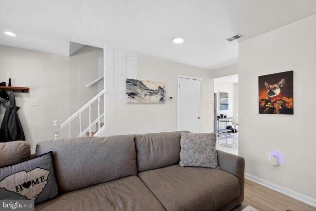 Building Photo - 6118 Bristol Way