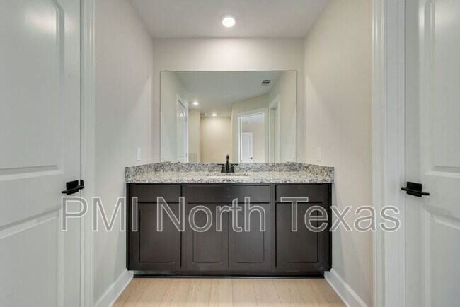 Building Photo - 1421 Butler Ave