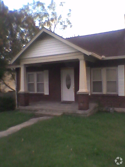 Building Photo - 2010 Eastland Ave