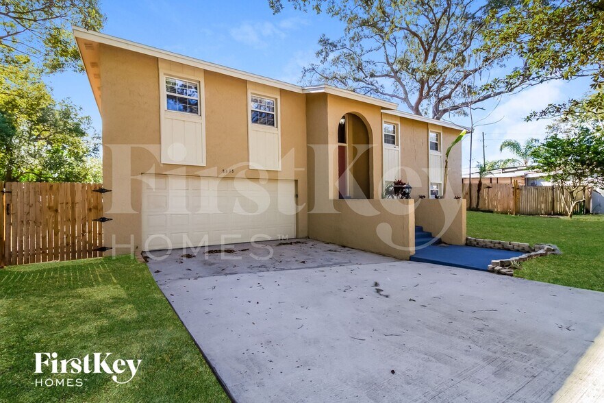 Building Photo - 8618 Vannoy Ct