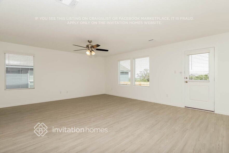 Building Photo - 3318 Rock Ml Dm