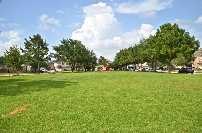 Building Photo - 5614 Redgrove Ln