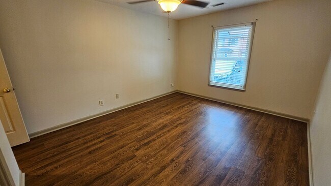 Building Photo - 91 Edgemont Ave