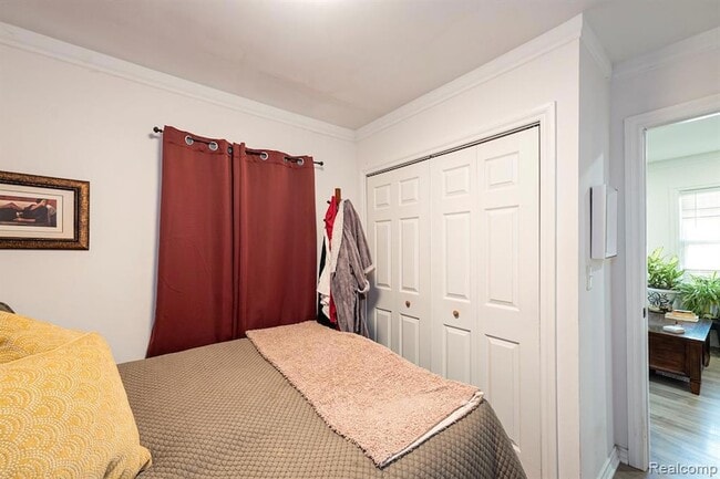 Building Photo - 13754 Knox Ave