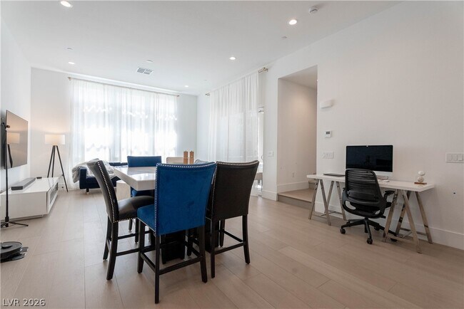 Building Photo - 2503 Indigo Mountain St