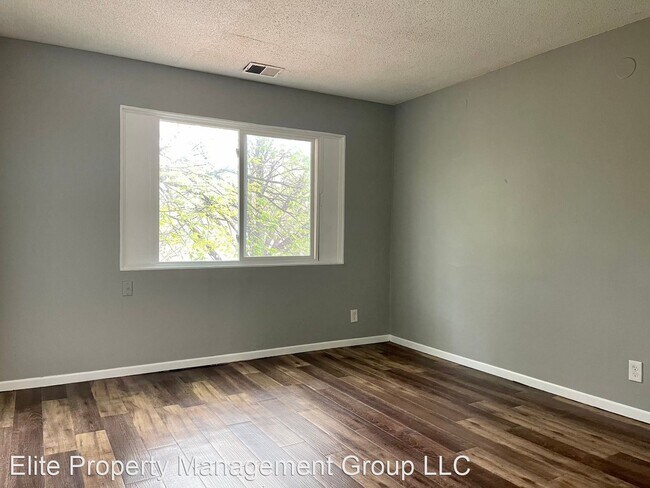 Building Photo - 3 br, 1 bath House - 3211 N 6th St