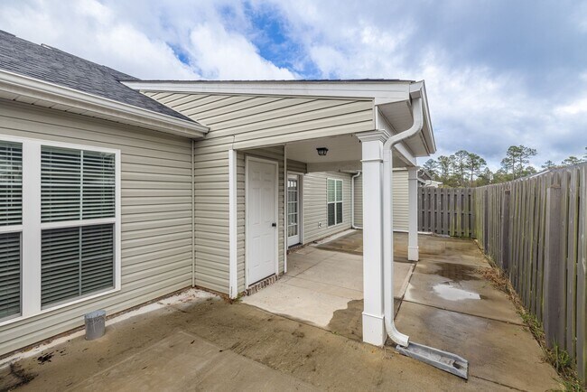 Building Photo - 1043 Wildfire Cir