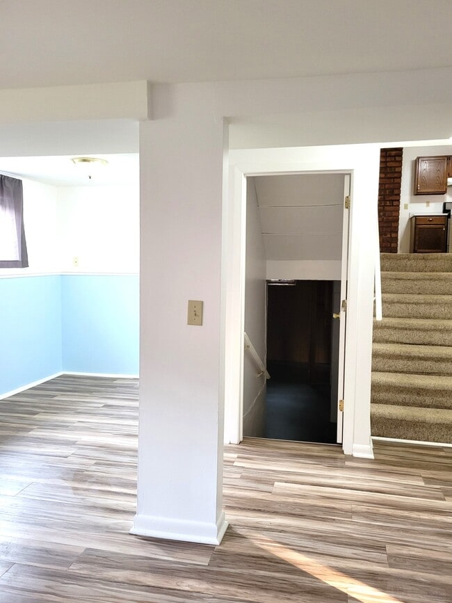 Building Photo - 609 Southland Ave