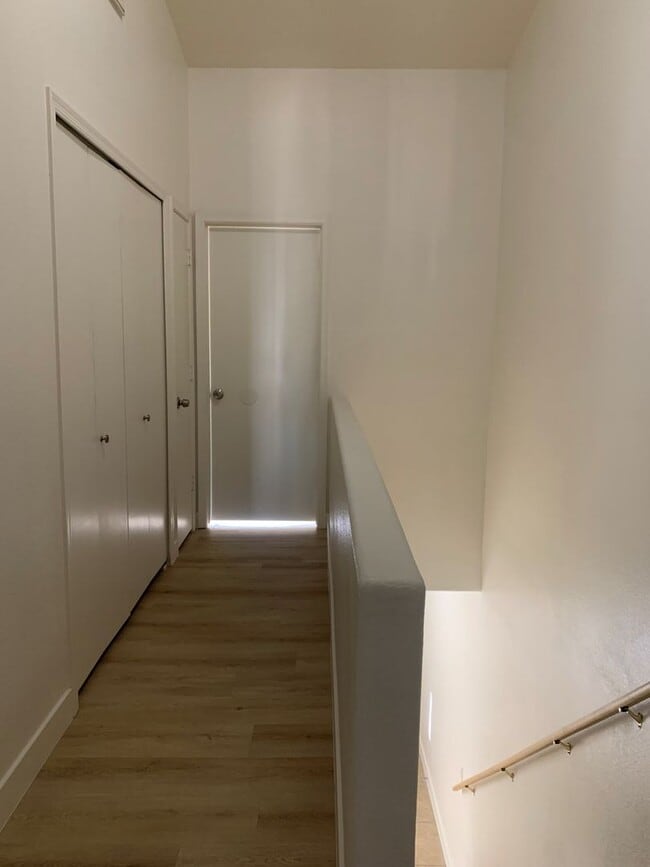 Building Photo - Ready Now!! 3BR 2.5BA located in Chandler - Cross Streets: Warner/Alma School