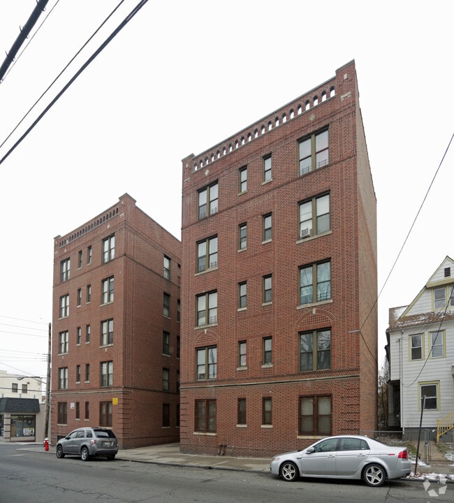 105 S Fulton Ave 105 S Fulton Ave Mount Vernon NY 10550 Apartment