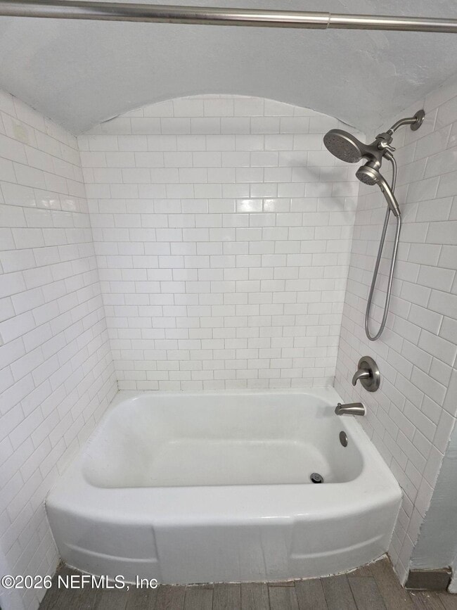 Building Photo - 1265 Donald St