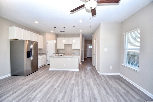 Building Photo - 6238 Pancho Villa Dr