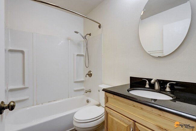 Building Photo - Cozy Abbott Loop Single Family Home w/ Gar...