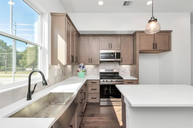 Building Photo - 5422 Wheatley St