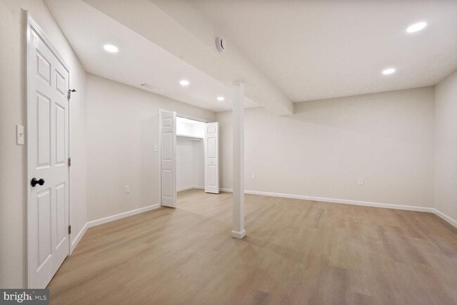 Building Photo - 7029 Clifton Knoll Ct