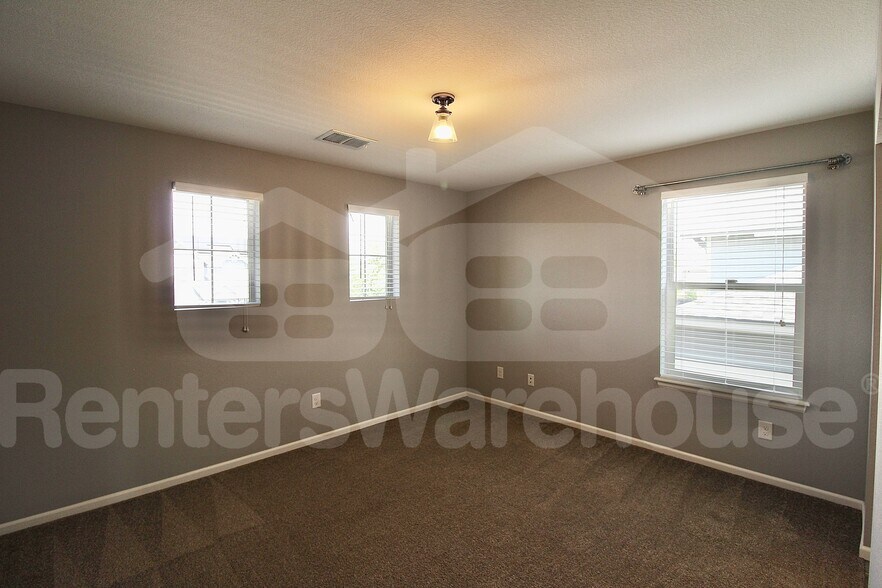 Building Photo - 5402 Lulu City Dr