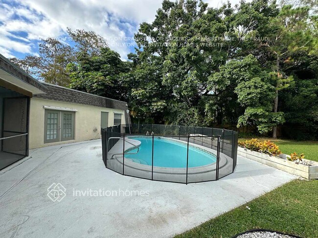 Building Photo - 17602 Bridle Ln