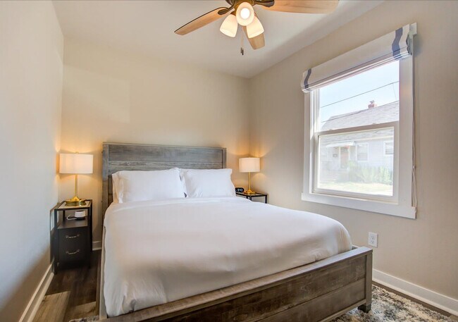 Building Photo - 156 Rodney Ct