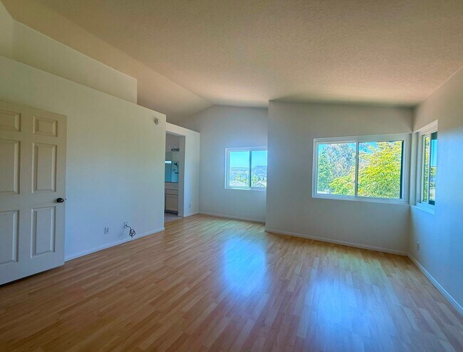 Building Photo - Welcome to Sophisticated Living in Prestigious Carmel Valley