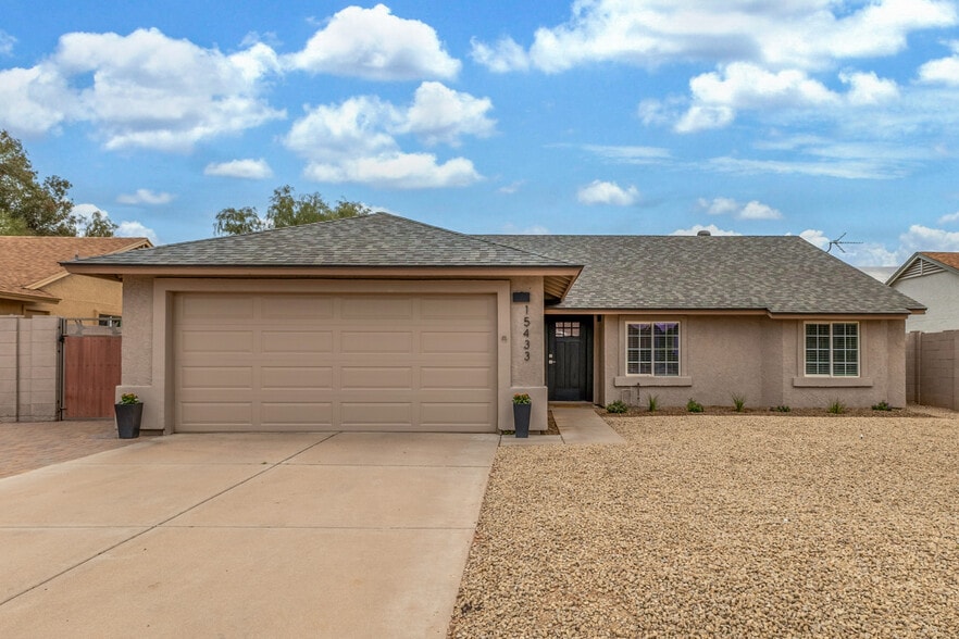 Building Photo - 15433 N 63rd St