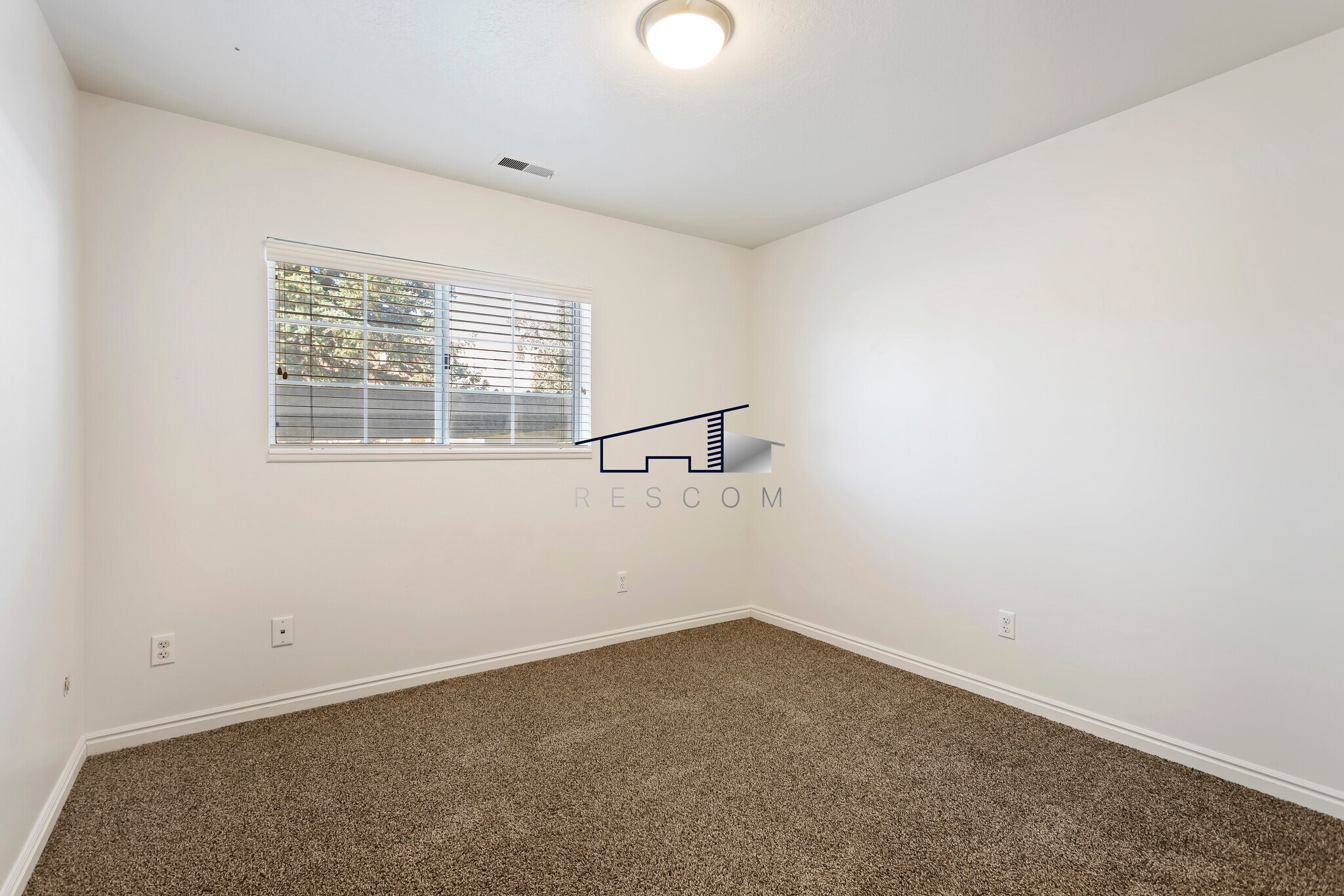 Building Photo - 2983 Taylor Ave