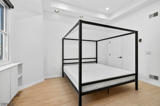 Building Photo - 159 Palisade Ave