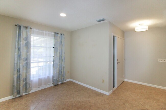 Building Photo - South Venice Annual Home for Rent