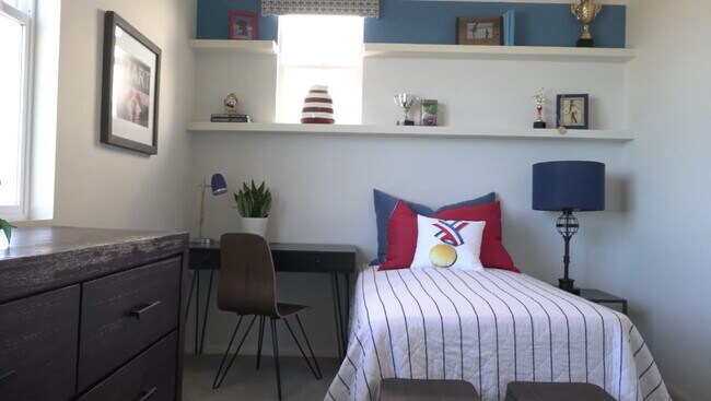 Building Photo - $4,400 - 4 Bed / 3.5 Bath Luxury Townhome in Suwerte Community in Otay Ranch