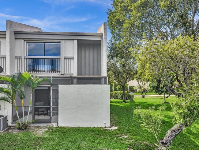 Building Photo - 1381 NW 99th Ave