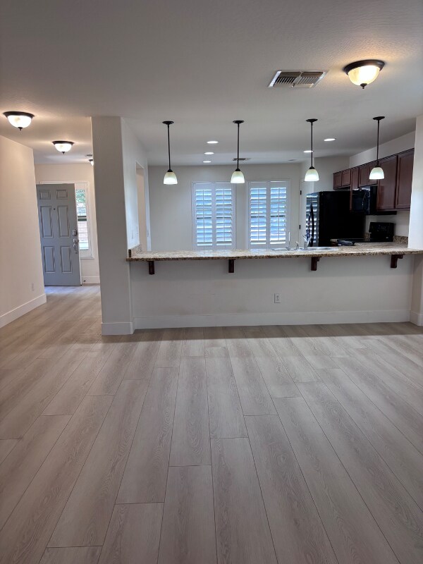 Building Photo - 220 N Wesley