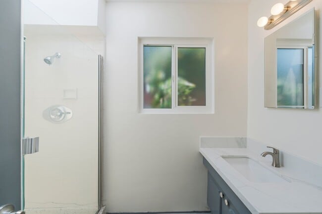 Building Photo - Hermosa Beach Home Rental