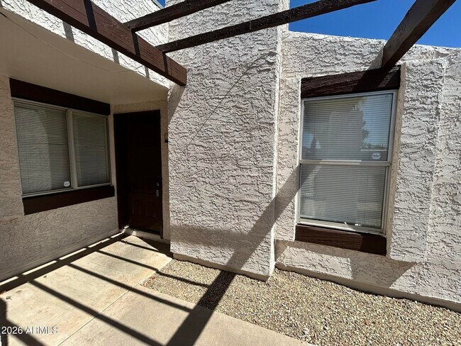 Building Photo - 1762 W Colt Rd