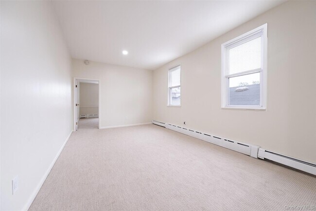 Building Photo - 115 Wolfs Ln