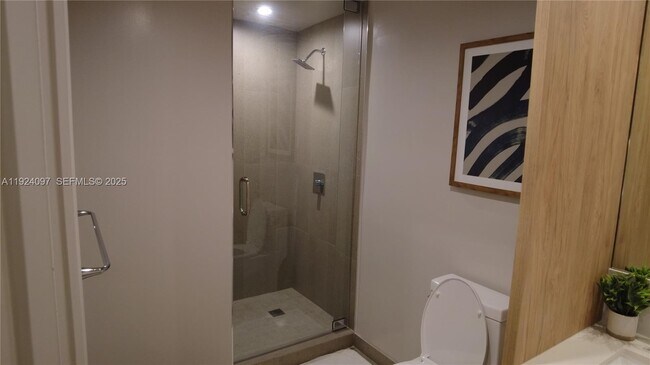 Building Photo - 11 NE 6th St