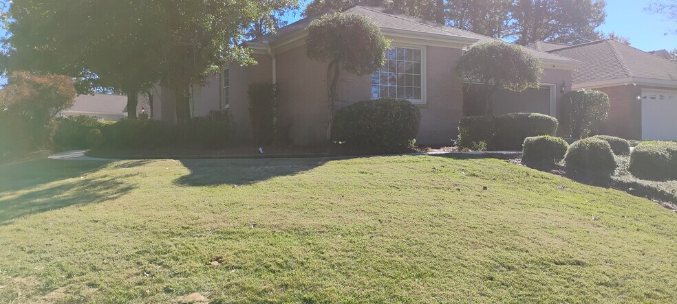 Building Photo - 101 Raintree Dr