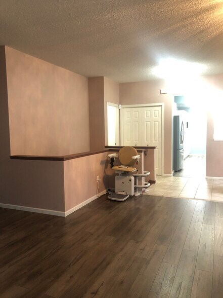 Building Photo - 1680 Oakbrooke Ct