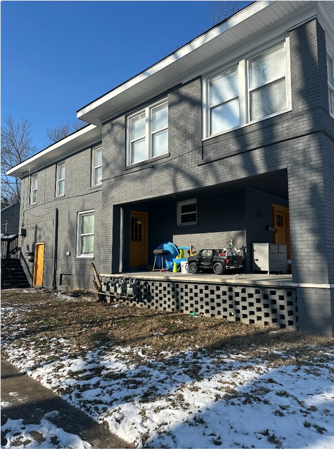 Building Photo - 18 Calloway St