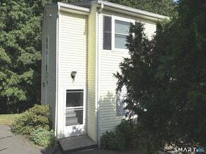 Building Photo - 25 Padanaram Rd