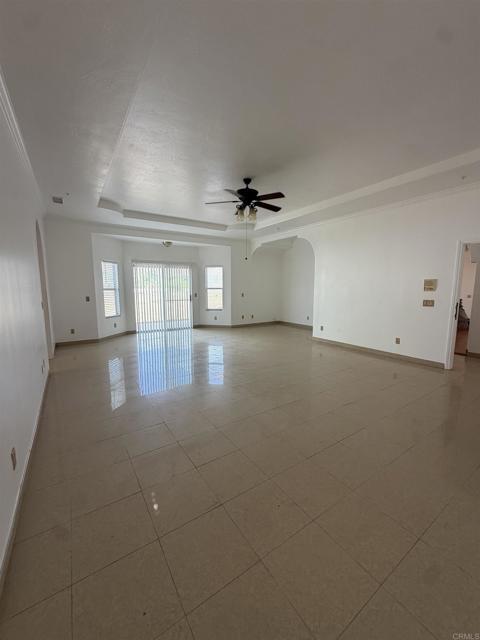 Building Photo - 1555 Willow Glen Dr