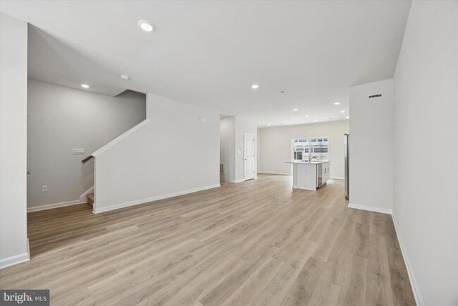 Building Photo - 163 Sandy Rdg Rd