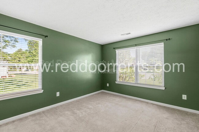 Building Photo - 7217 Burlat Ln