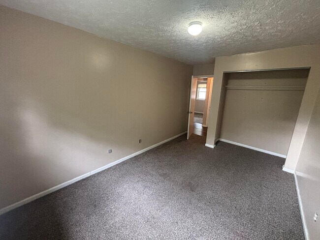 Building Photo - 3697 Crosby Dr