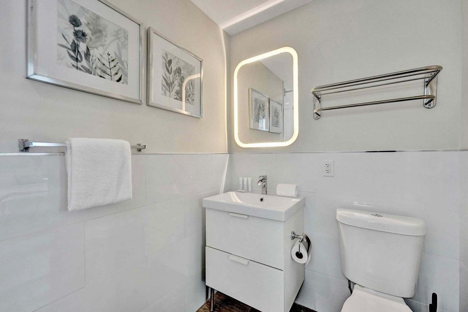 Building Photo - 3020 Seville St