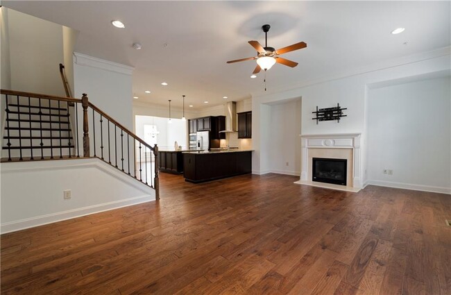 Building Photo - 145 Rose Garden Ln