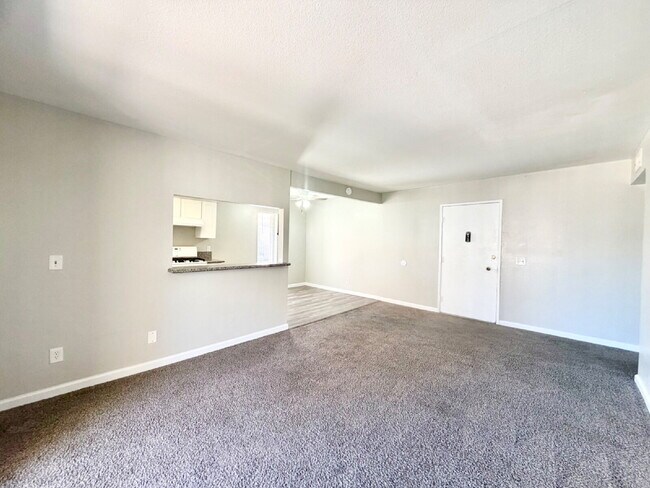 Building Photo - HIVE SUMMER MOVE-IN SPECIAL: 3 BEDROOM CONDO | COMMUNITY POOLS + WALKING TRAILS | CENTRAL LAS VEG...